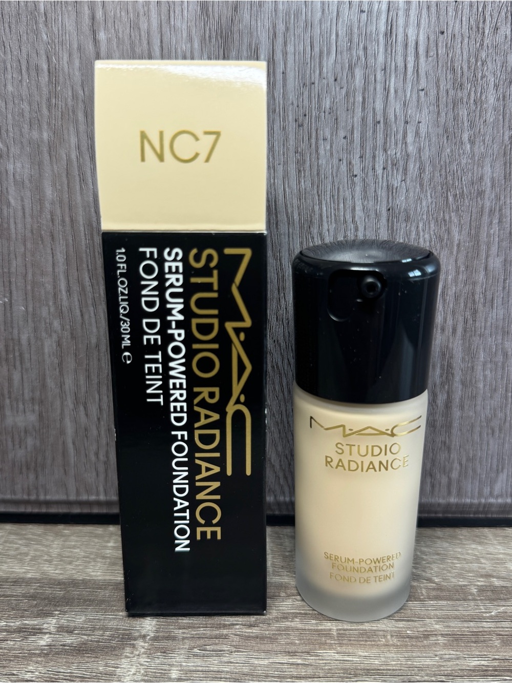 Mac Studio Radiance Serum-powered Foundation NC7 NIB